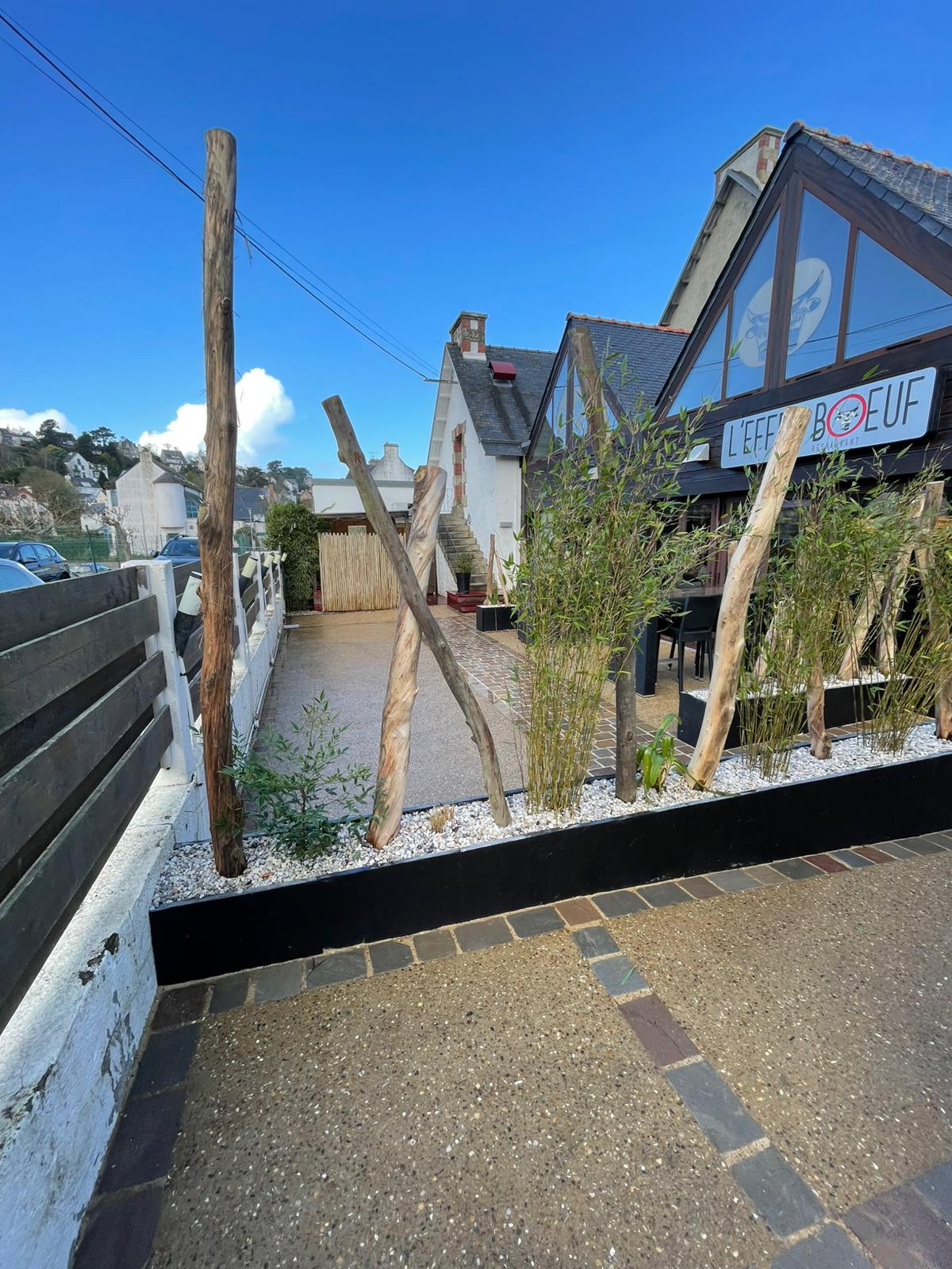 Béton désactivé et pavés grès
